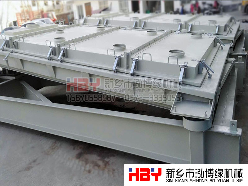 石灰粉平面回轉(zhuǎn)篩的運(yùn)行原理和工作過(guò)程