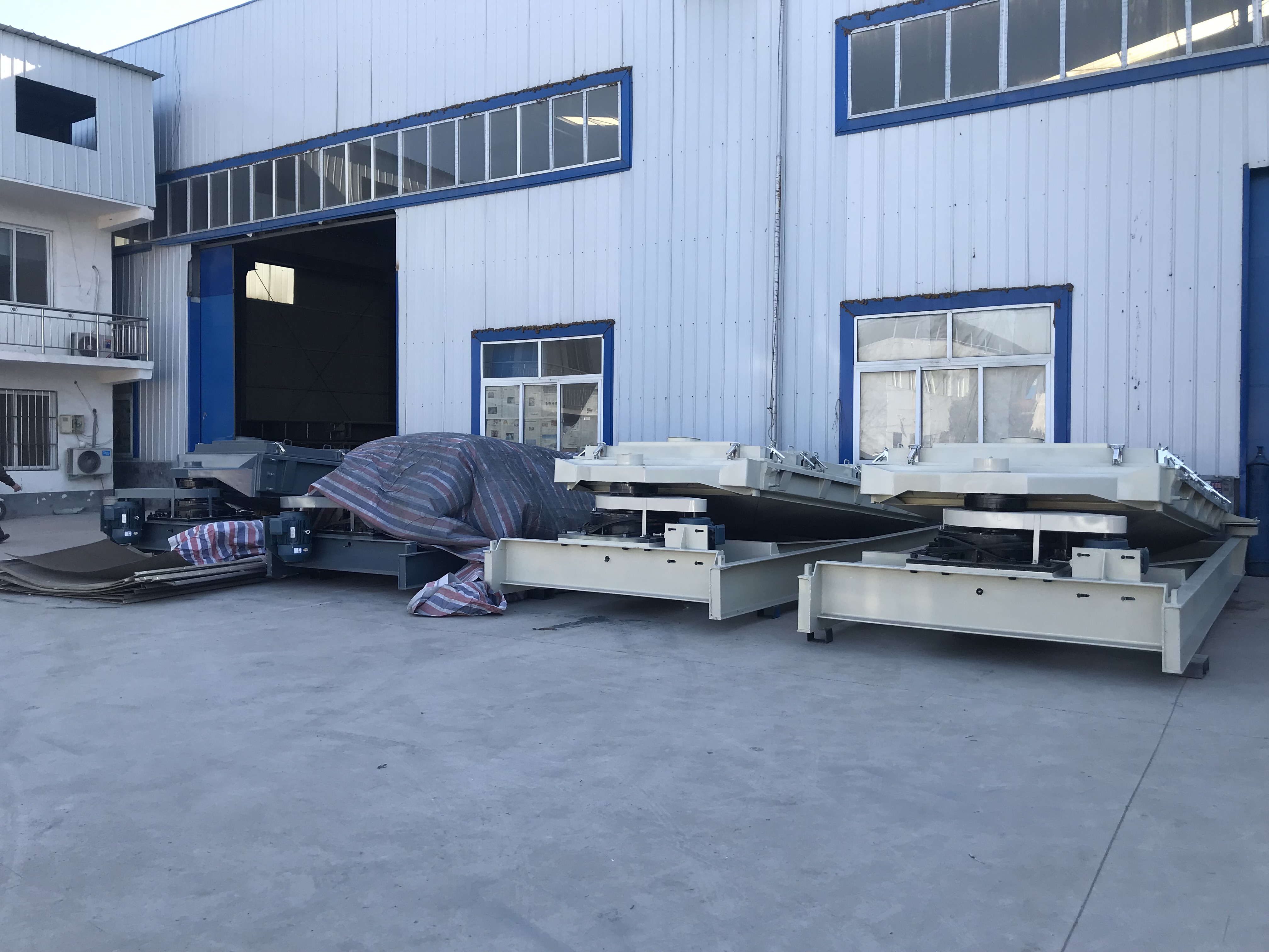 粉狀化肥使用平面回轉(zhuǎn)篩效果如何？